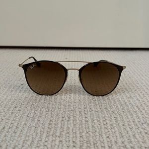 Ray Ban Sunglasses in Great Condition